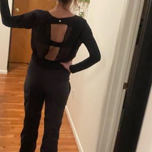 Lululemon open back top